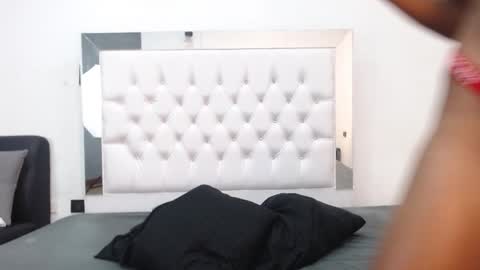 Snapshot of charlot_imp chatting on January 15, 11:37 am charlot_imp online show from January 15, 11:37 am