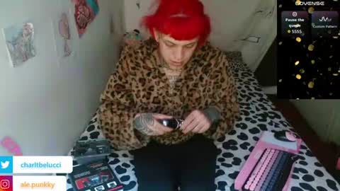 Snapshot of charlotbelucci_ chatting on June 26, 11:47 am Ale punky online show from June 26, 11:47 am