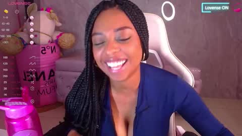 Snapshot of charlote_fun_a chatting on October 31, 1:17 am Charlote online show from October 31, 1:17 am