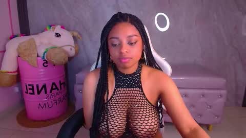 Snapshot of charlote_fun_a chatting on November 22, 1:15 am Charlote online show from November 22, 1:15 am