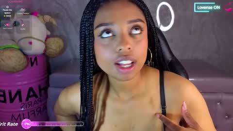 Snapshot of charlote_fun_a chatting on February 6, 12:52 pm Charlote online show from February 6, 12:52 pm