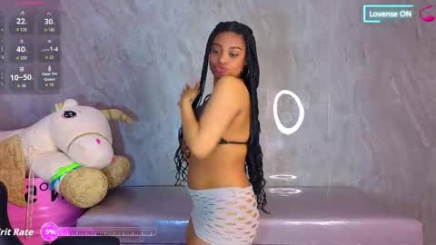 Snapshot of charlote_fun_a chatting on February 11, 12:43 pm Charlote online show from February 11, 12:43 pm