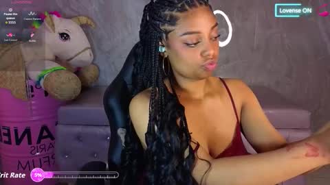 Snapshot of charlote_fun_a chatting on February 17, 12:45 pm Charlote online show from February 17, 12:45 pm