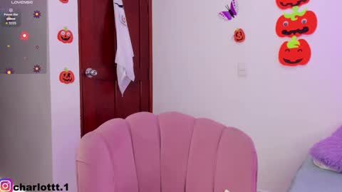 charlott online show from October 21, 3:18 am