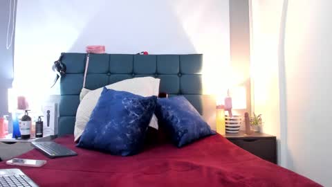 Charlott online show from September 11, 8:20 pm