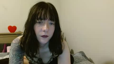 Snapshot of charlotte3anne chatting on February 18, 2:51 am Charlotte online show from February 18, 2:51 am