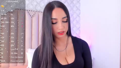 Snapshot of charlotte__08 chatting on December 10, 7:22 pm Charlotte online show from December 10, 7:22 pm