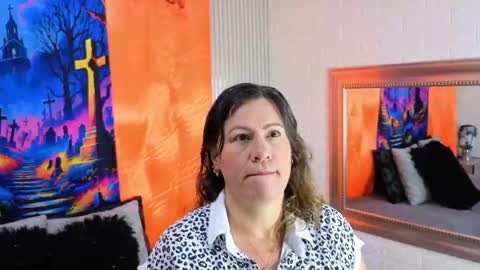 Snapshot of charlotte__g chatting on October 9, 11:41 am charlotte online show from October 9, 11:41 am