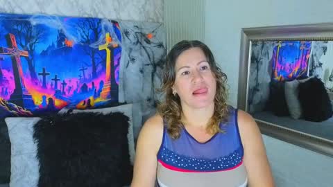 Snapshot of charlotte__g chatting on October 22, 11:32 am charlotte online show from October 22, 11:32 am