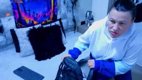 Snapshot of charlotte__g chatting on October 25, 11:07 am charlotte online show from October 25, 11:07 am