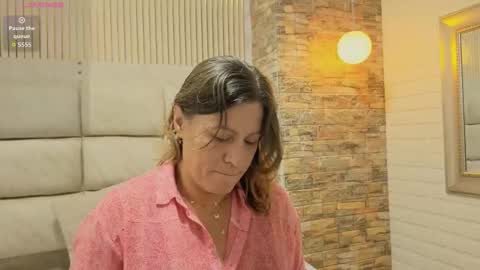 Snapshot of charlotte__g chatting on November 13, 9:19 am charlotte online show from November 13, 9:19 am