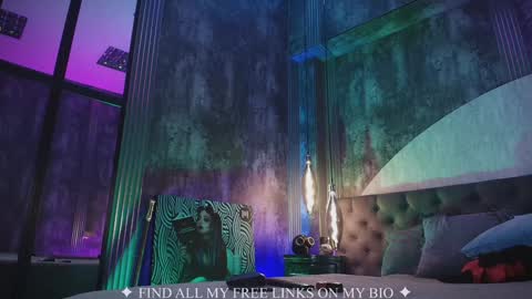 Snapshot of charlotte_germanotta_ chatting on February 11, 7:19 pm Charlotte online show from February 11, 7:19 pm