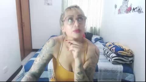 Snapshot of charlotte_gray_1 chatting on February 26, 9:14 pm Charlotte online show from February 26, 9:14 pm