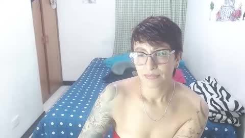 Snapshot of charlotte_gray_1 chatting on May 15, 10:50 pm Charlotte online show from May 15, 10:50 pm