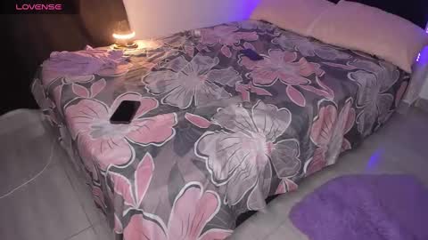 charlotte_hot47 online show from February 13, 11:15 pm
