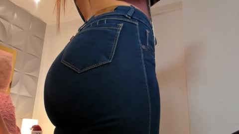 Charlotte Icee online show from January 8, 3:03 pm