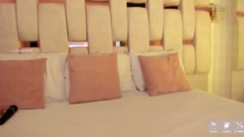 charlotte_line online show from October 15, 5:02 pm