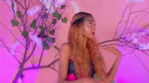 CHARLOTTE online show from March 11, 12:22 pm