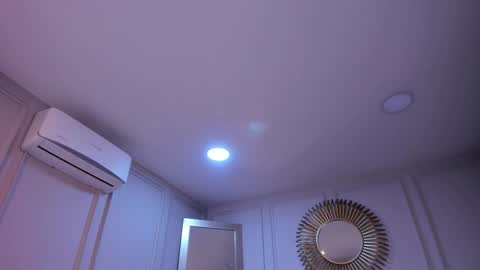 Snapshot of charlottebrownn_ chatting on December 21, 4:30 am charlottebrownn_ online show from December 21, 4:30 am