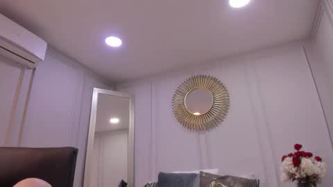 Snapshot of charlottebrownn_ chatting on February 17, 3:25 am charlottebrownn_ online show from February 17, 3:25 am