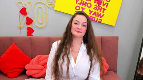 Snapshot of charlottecurvyy chatting on February 24, 9:29 am Charlotte online show from February 24, 9:29 am