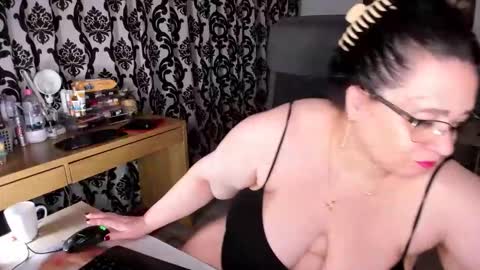 Charlotte Diamonds online show from March 23, 7:18 pm