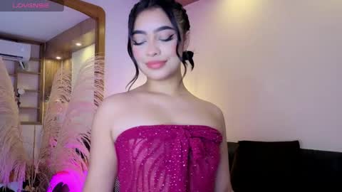 Snapshot of charlotteg18 chatting on June 6, 3:33 am Charlote online show from June 6, 3:33 am