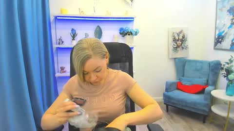 Charlotte online show from May 17, 11:39 am