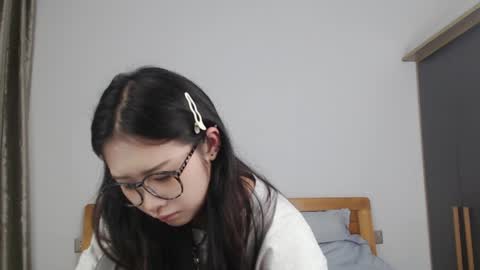 Charlotte online show from December 2, 2:19 pm