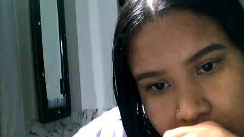 Snapshot of charlottequeen_21 chatting on July 1, 1:18 am charlottequeen_21 online show from July 1, 1:18 am