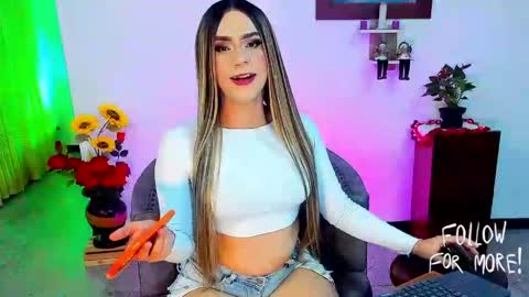 Snapshot of charlottevillorina chatting on April 21, 6:41 am charlotte villorina online show from April 21, 6:41 am