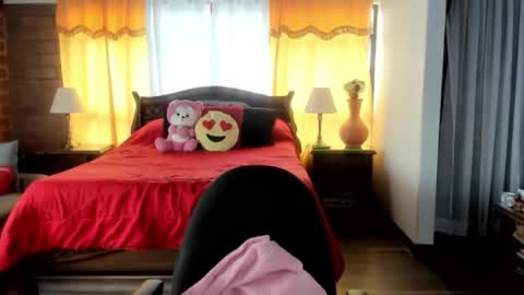 Charlotte online show from February 21, 4:30 pm