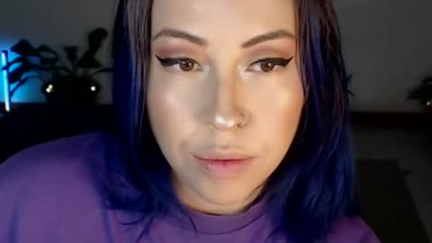 charlottezoe online show from July 19, 7:12 am