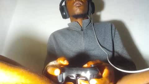 charly_vergonti_ online show from January 10, 8:38 am