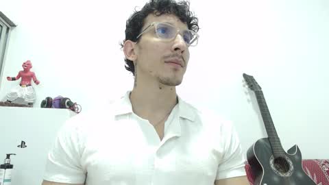   online show from March 30, 9:38 pm