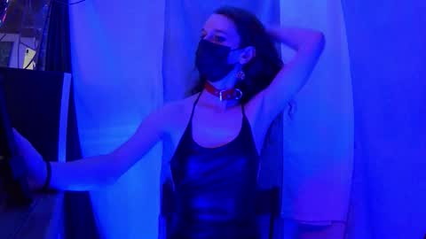 Snapshot of charlydestroyer chatting on January 7, 5:59 pm charly dest online show from January 7, 5:59 pm