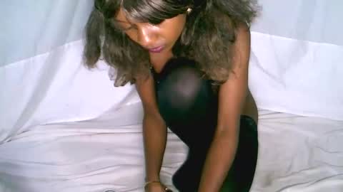 Snapshot of charmantegirl007 chatting on September 14, 3:49 am charmantegirl007 online show from September 14, 3:49 am