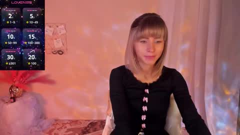 Snapshot of charmbianca chatting on October 18, 2:18 pm Bianca online show from October 18, 2:18 pm