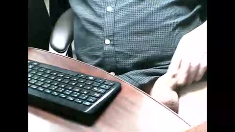 Snapshot of charmeur2672 chatting on December 5, 4:14 pm charmeur2672 online show from December 5, 4:14 pm