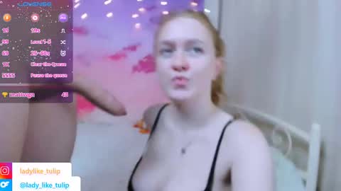 Snapshot of charming_berry_ chatting on April 4, 10:46 am Lisa online show from April 4, 10:46 am