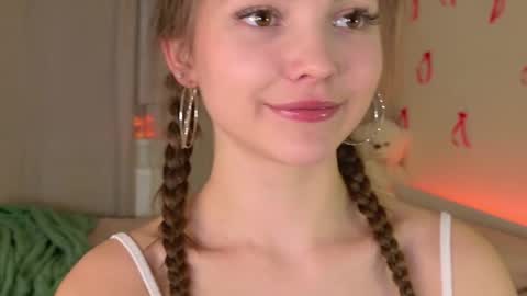 Kaylee online show from January 12, 4:01 pm