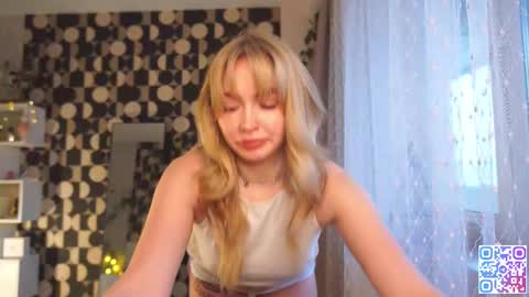 my fansly Charming daisy              My Wishlist  for new toys     online show from December 4, 8:23 am