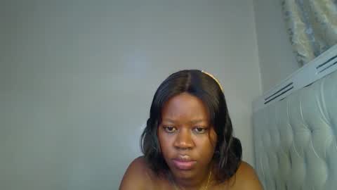 charming_kittie online show from September 14, 10:47 am
