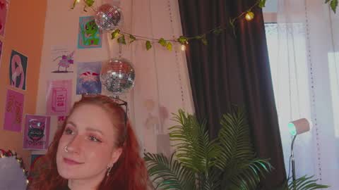 Snapshot of charming_lilly chatting on March 27, 3:34 pm Lissa online show from March 27, 3:34 pm