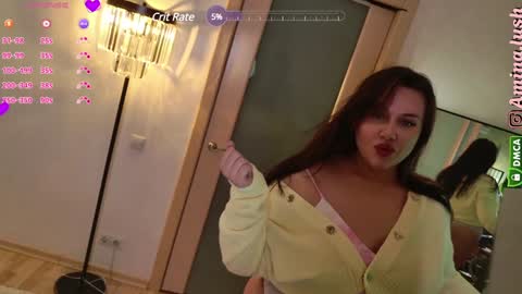 insta  online show from December 3, 5:42 am