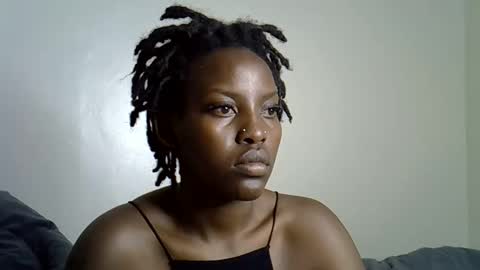 Snapshot of charmingdime chatting on February 10, 10:41 am charmingdime online show from February 10, 10:41 am