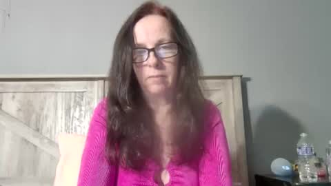 Snapshot of charmingpeachgoddess chatting on March 2, 3:34 am Charming Peach Goddess online show from March 2, 3:34 am