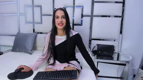 Charm online show from January 9, 5:48 pm