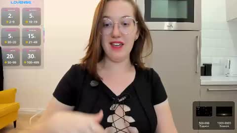Snapshot of charmygrace chatting on July 20, 11:01 am Grace online show from July 20, 11:01 am