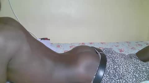 charmzboy online show from October 9, 9:29 am